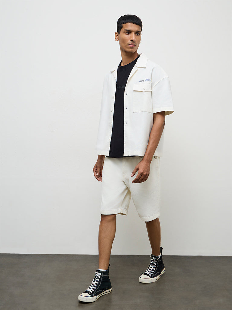 Nuon Off-White Text-Detail Boxy-Fit Cotton Shirt