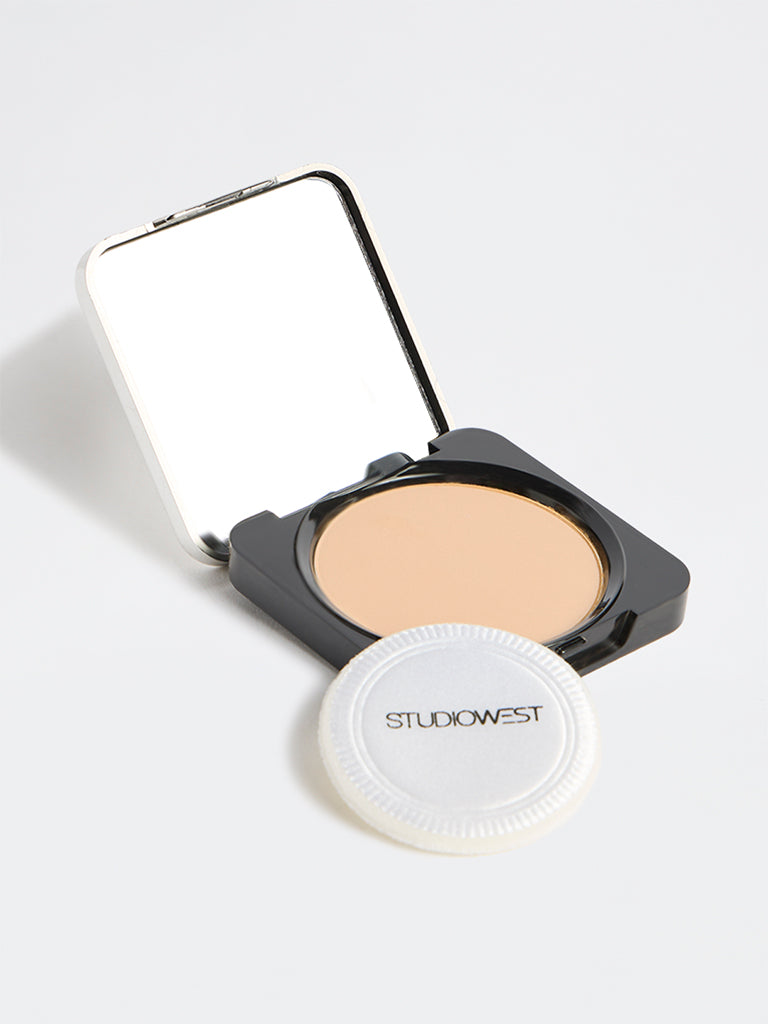 Studiowest Walnut Born Perfect Compact Powder - 9 GM