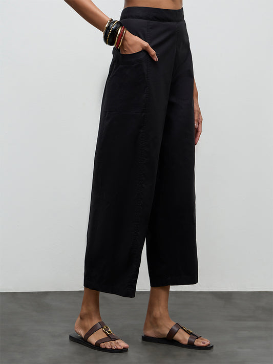 Utsa Black Solid Cotton Pants
