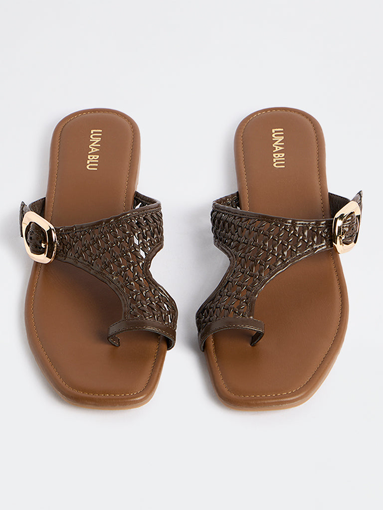 LUNA BLU Dark Brown Toe-Ring Sandals