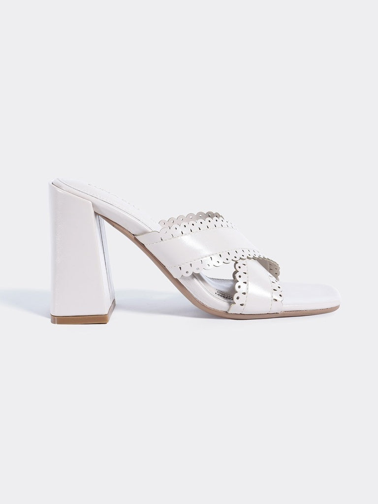 LUNA BLU Ivory Crossband Block Heel Sandals