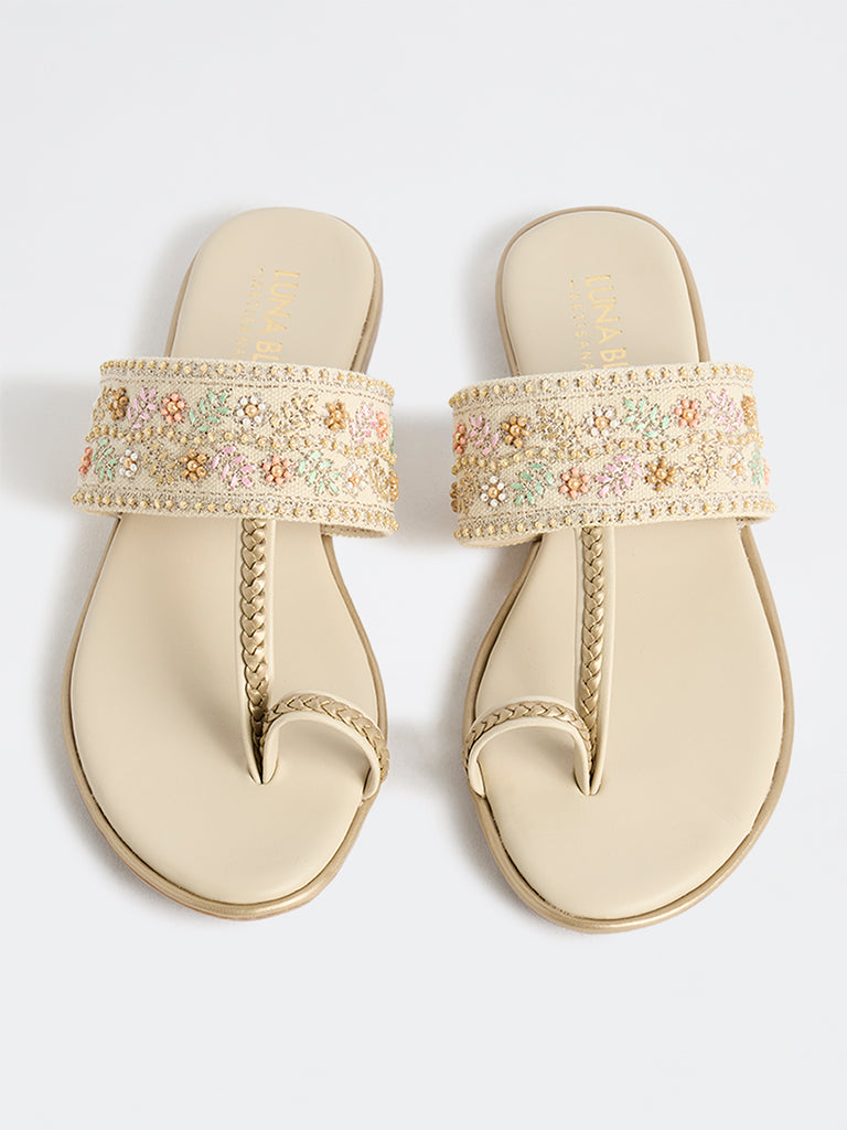 LUNA BLU Ivory Floral Embroidered Kolhapuri Sandals