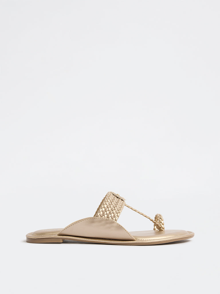 LUNA BLU Light Gold Toe-Ring Braided Sandals