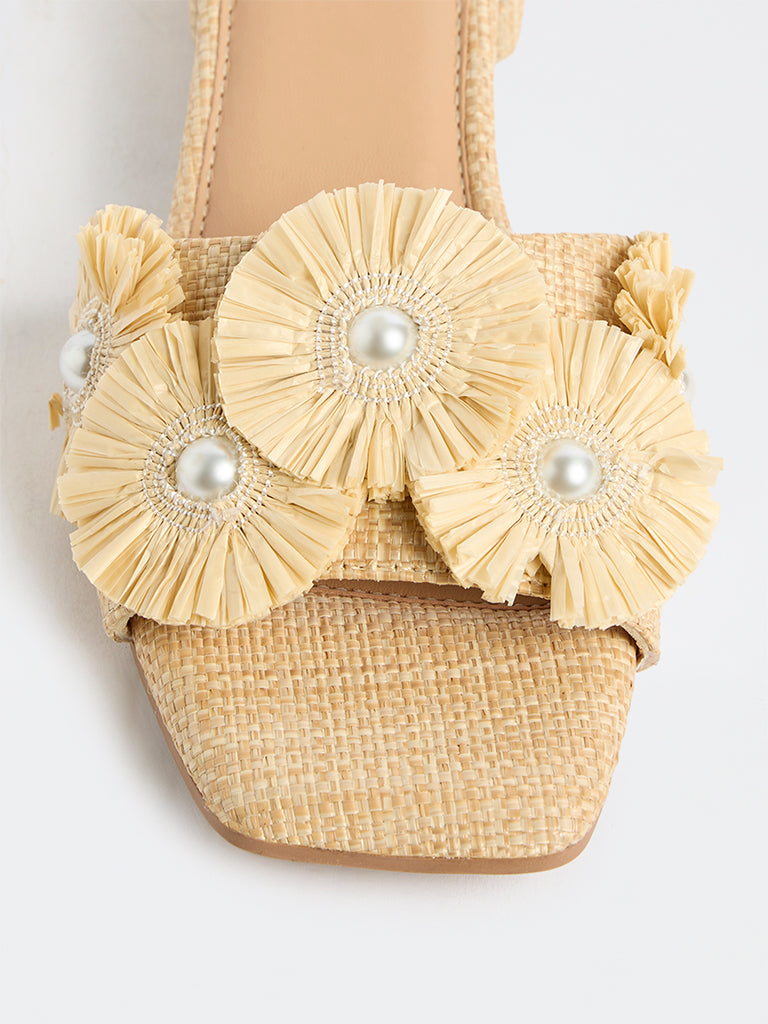 LUNA BLU Beige Floral Detailed Sandals