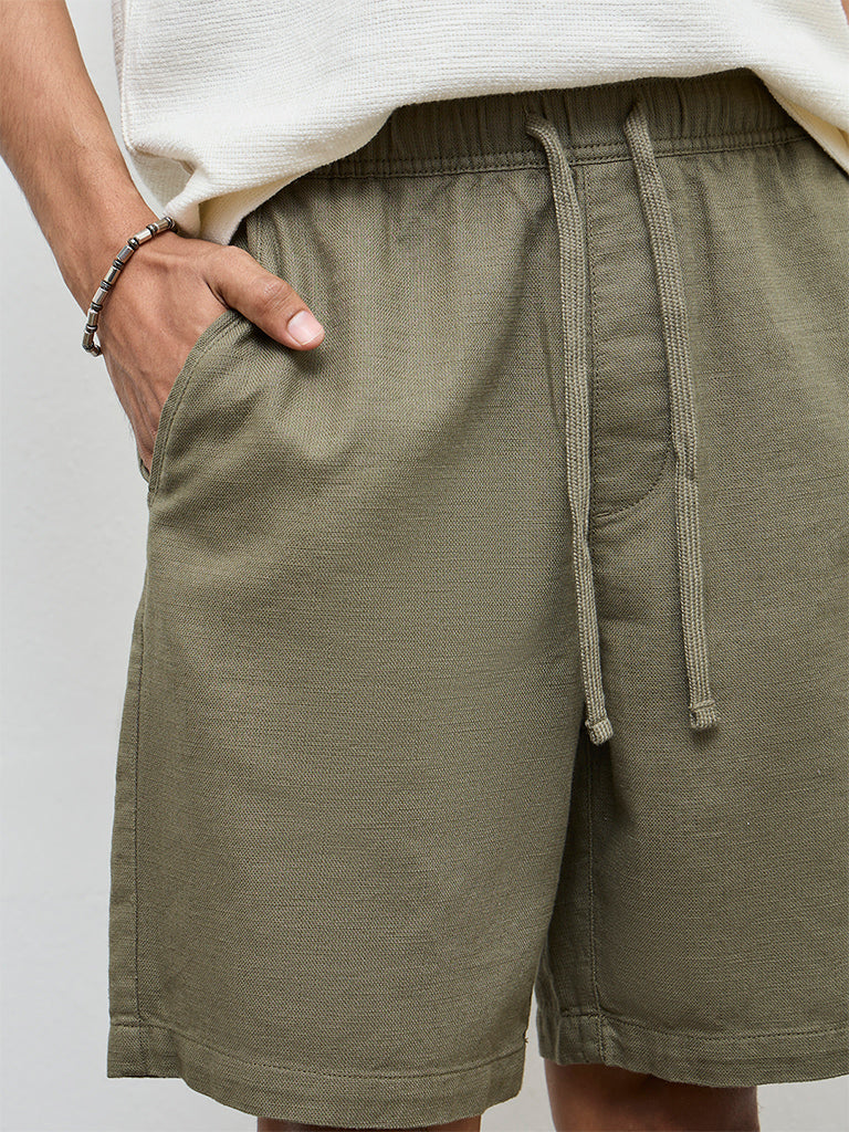 ETA Olive Solid Relaxed-Fit Mid-Rise Cotton Shorts