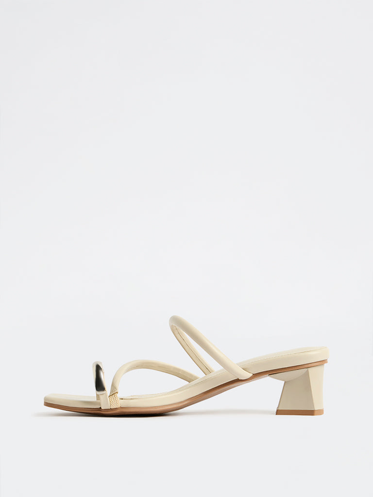 LUNA BLU Ivory Toe-Ring Detail Block-Heel Sandals