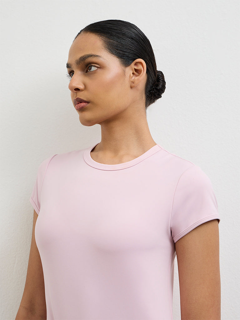 Nuoflexx Light Pink Solid T-Shirt