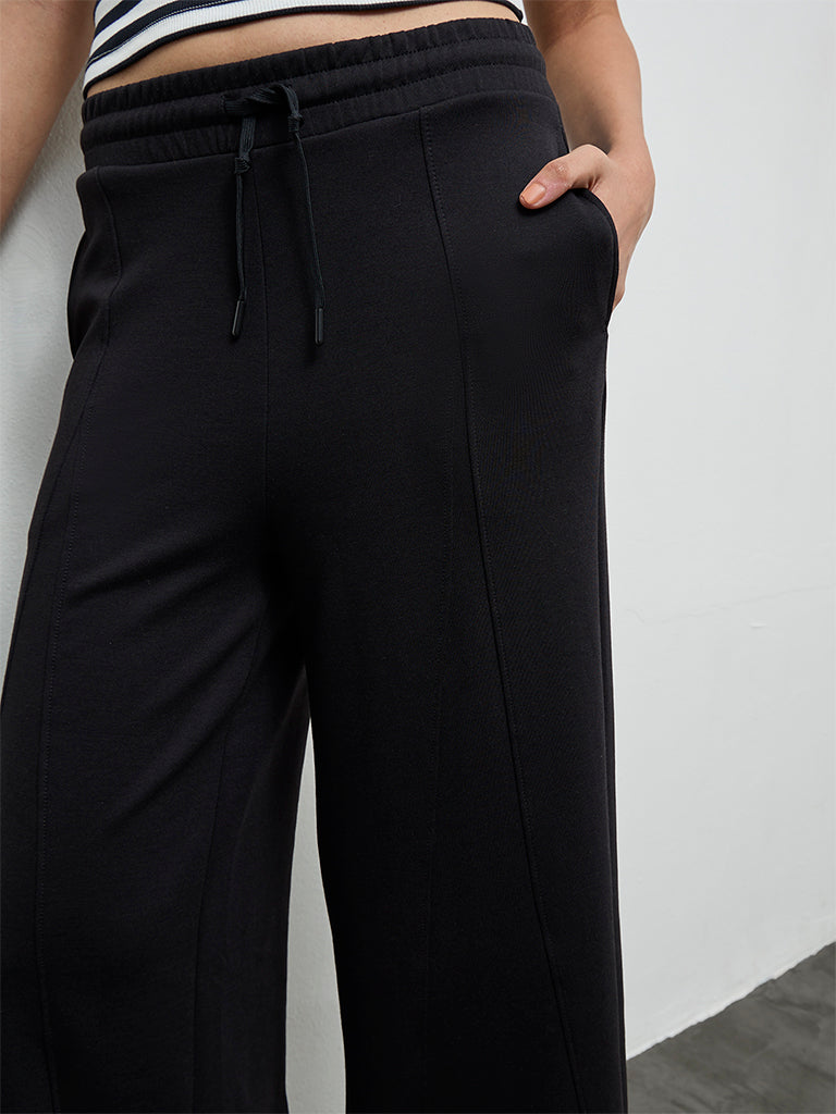 Nuoflexx Black High-Rise Track Pants