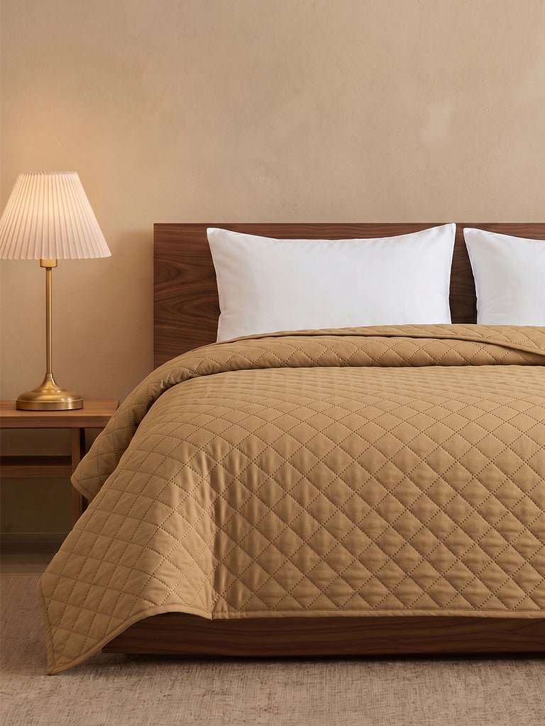 Westside Home Brown Queen Heat Seal Quilt