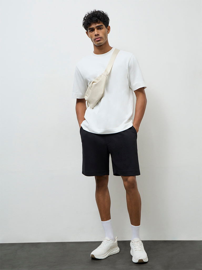Nuoflexx Black Relaxed-Fit Mid-Rise Cotton-Blend Shorts