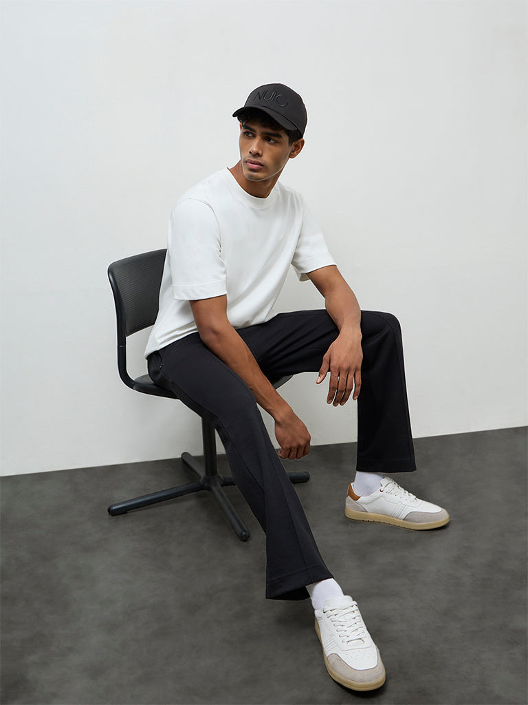 Nuoflexx Black Relaxed Fit Mid-Rise Cotton-Blend Track Pants