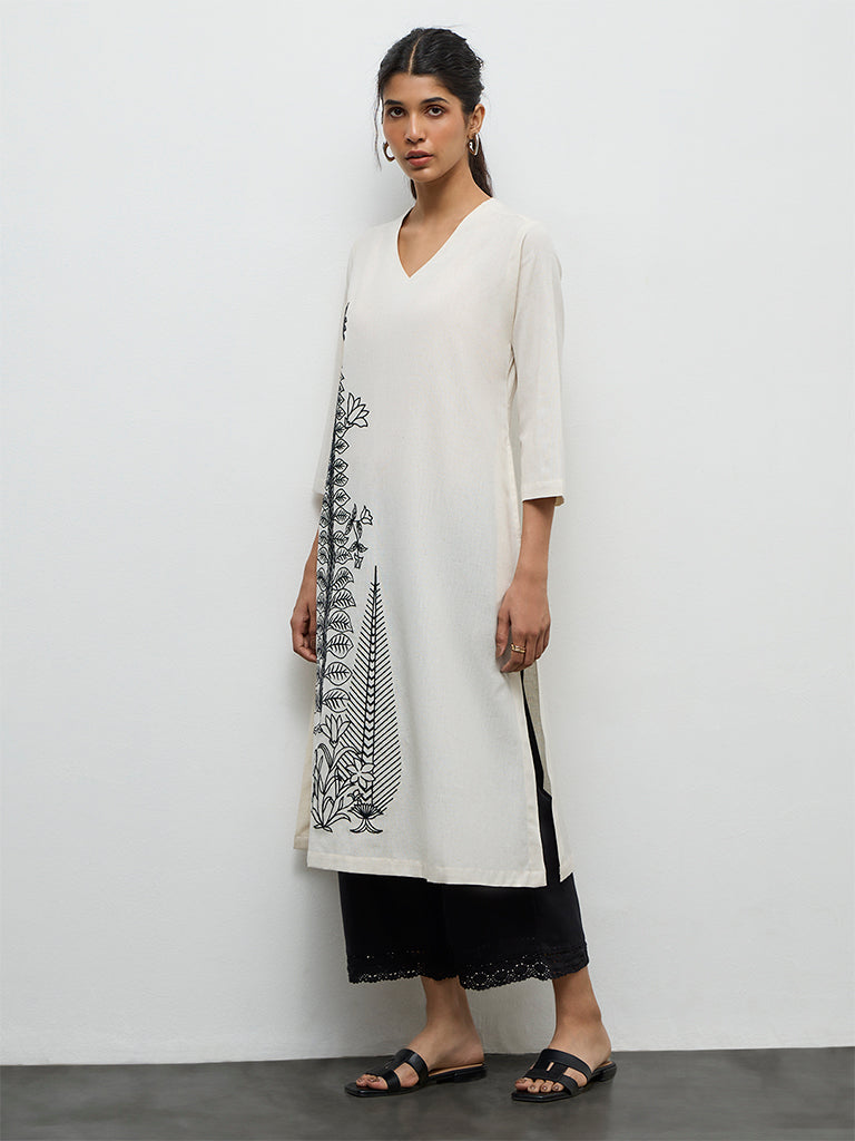 Utsa Off-White Leaf Embroidered Cotton-Blend A-Line Kurta