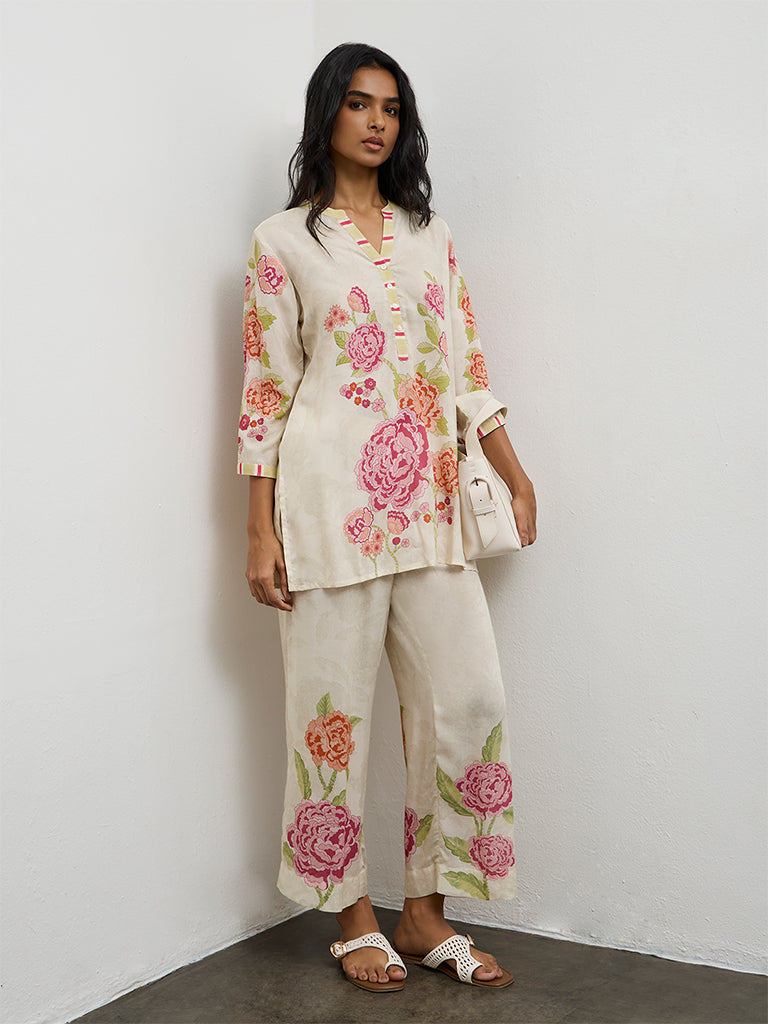 Utsa Off-White Floral Printed Pants