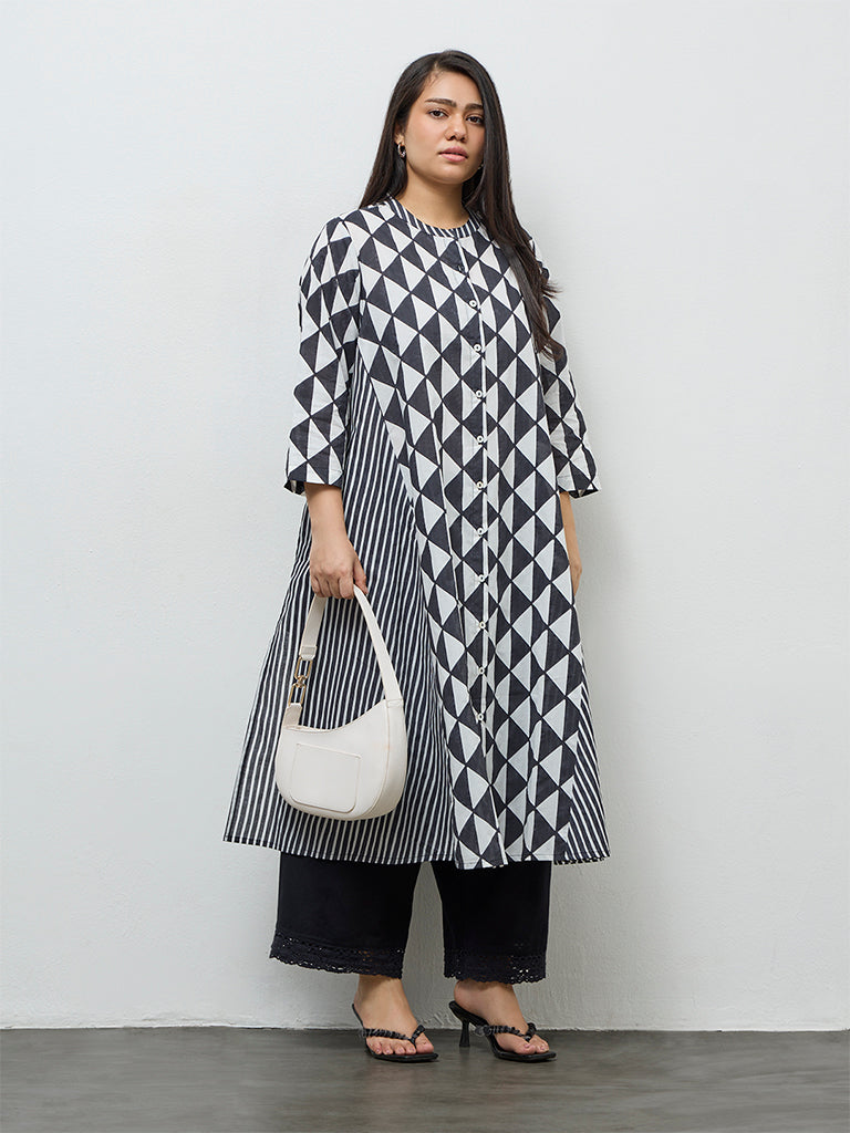 Diza Black Geometric Printed Cotton A-Line Kurta
