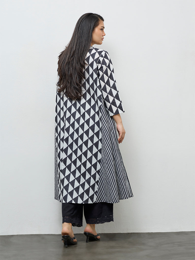 Diza Black Geometric Printed Cotton A-Line Kurta