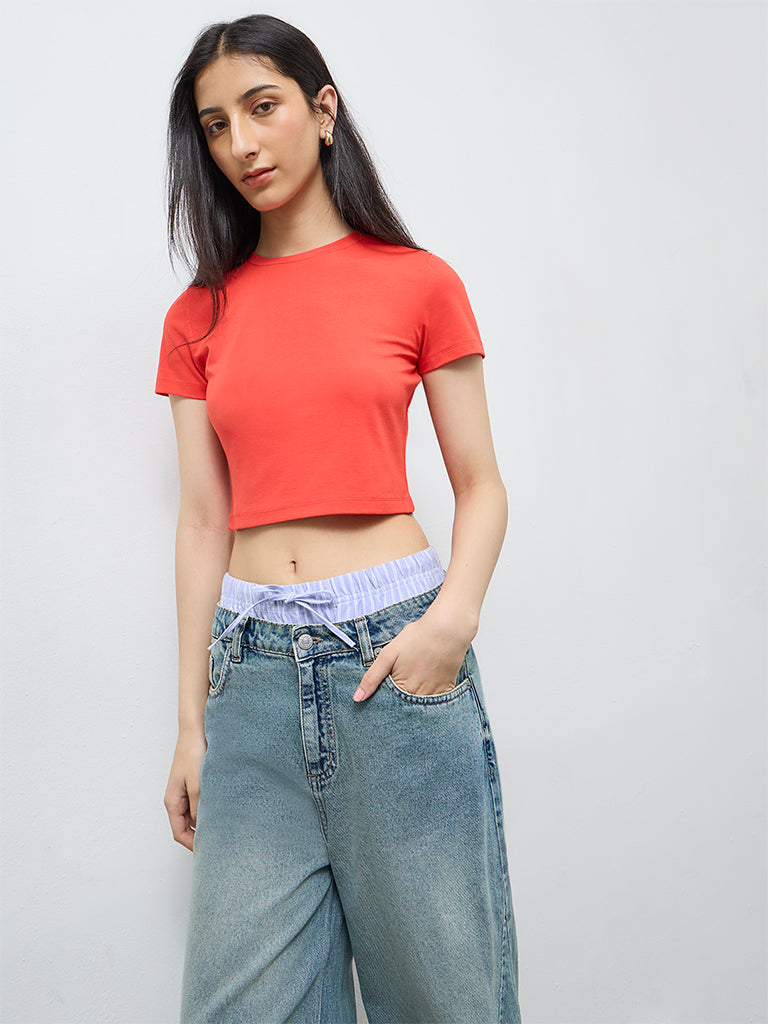 Nuon Red Solid T-Shirt