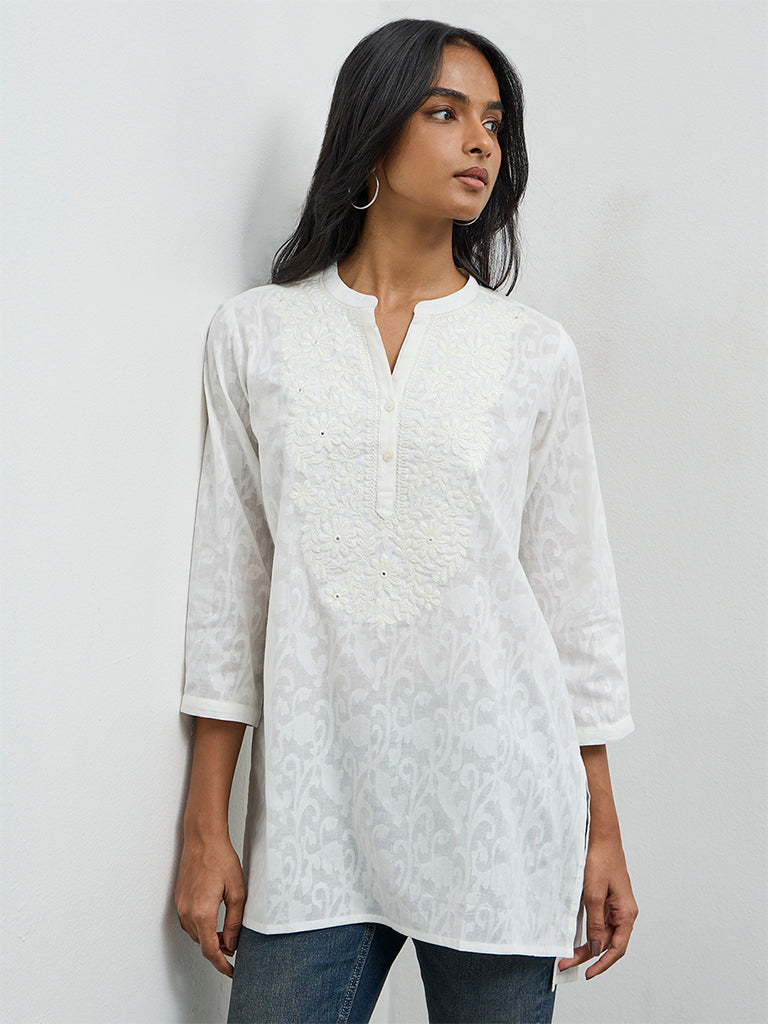 Utsa White Floral Embroidered Cotton-Blend Kurti