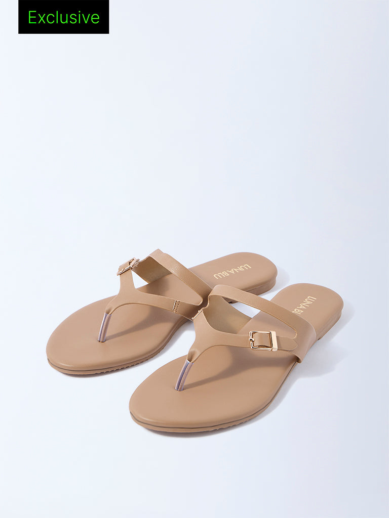 LUNA BLU Dark Beige Buckle-Detail Thong Strap Sandals