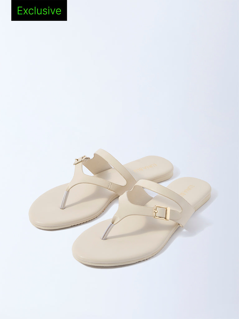 LUNA BLU Ivory Buckle-Detail Thong-Strap Sandals