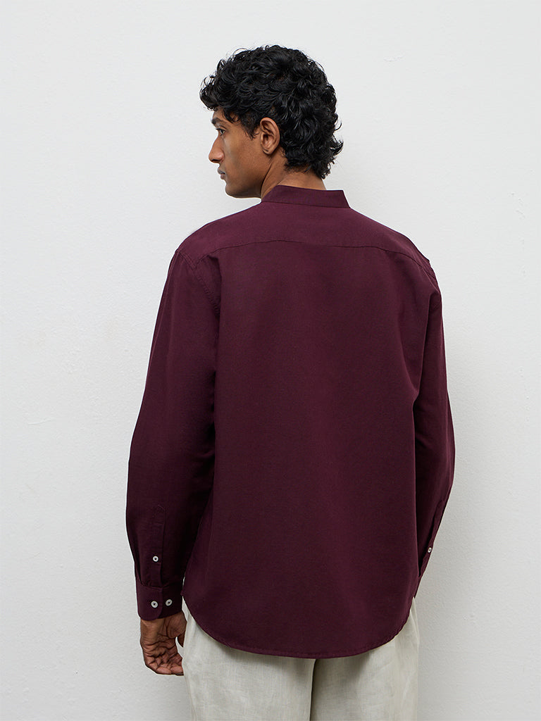 Ascot Wine Solid Relaxed-Fit Shirt