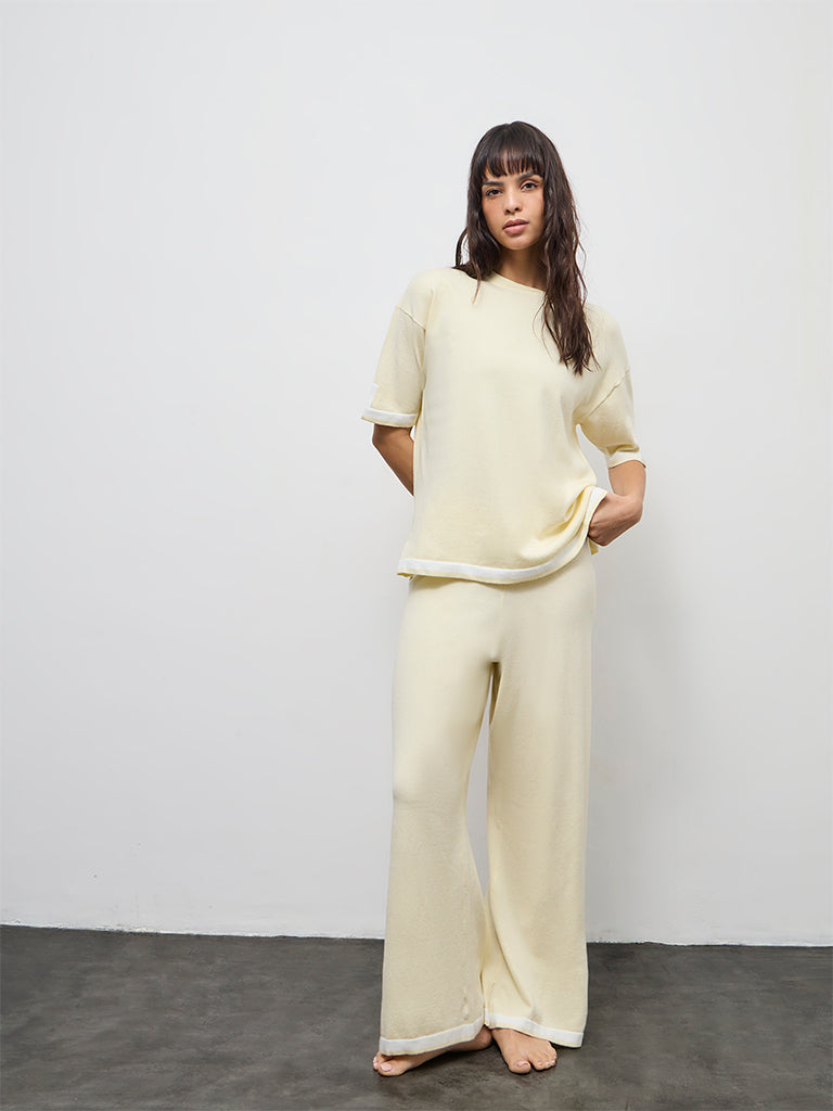Wunderlove Light Yellow Contrast Detailed Top