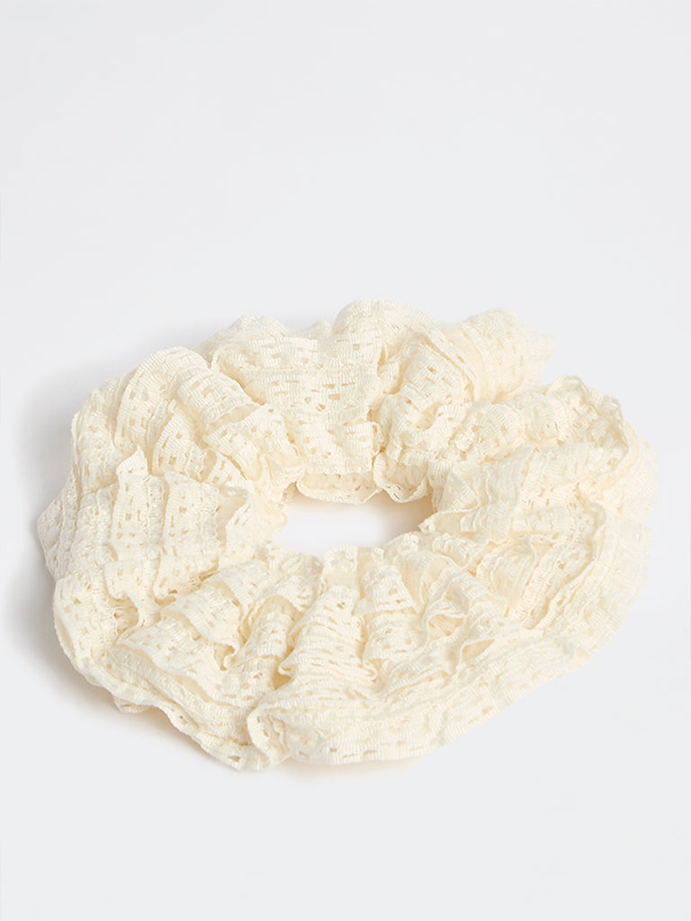 Westside Accessories White Frilled-Lace Scrunchie