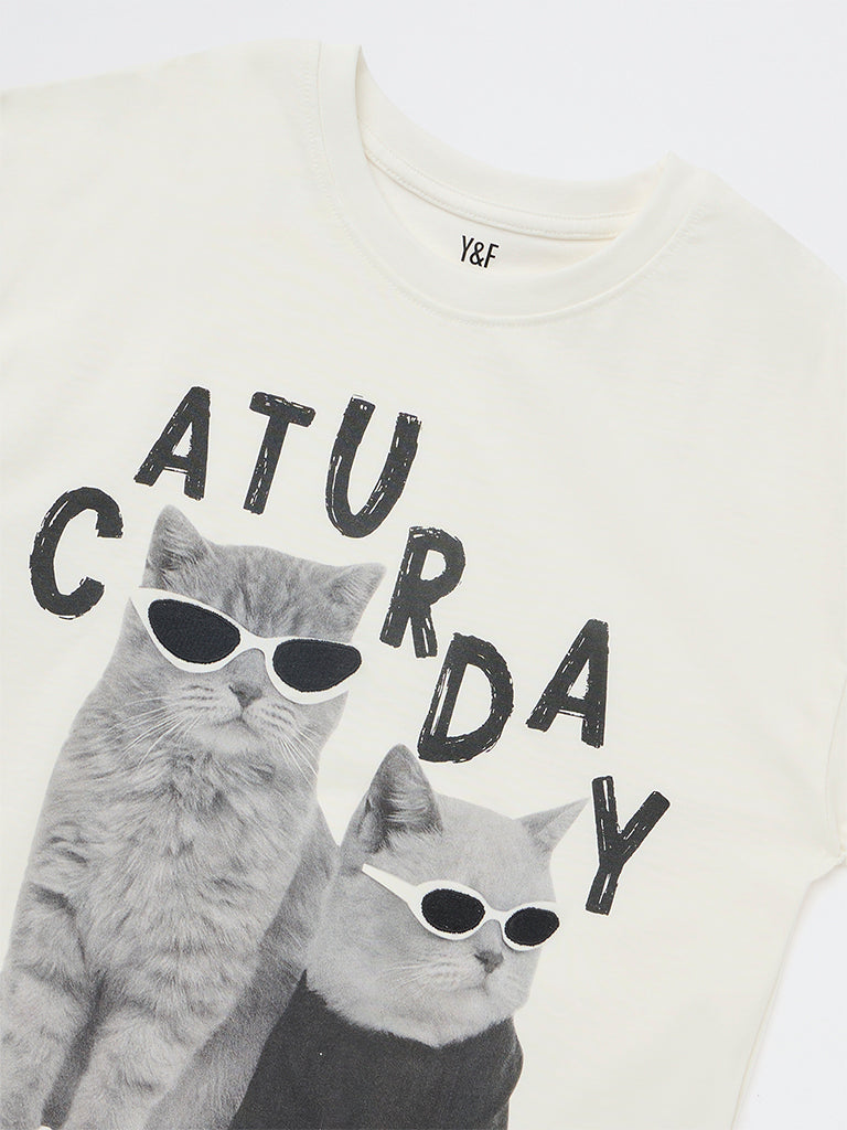 Y&F Kids Girls White Printed Cotton T-Shirt