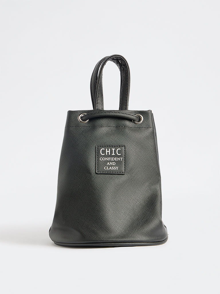 Y&F Kids Black Text-Detailed Shoulder Bag
