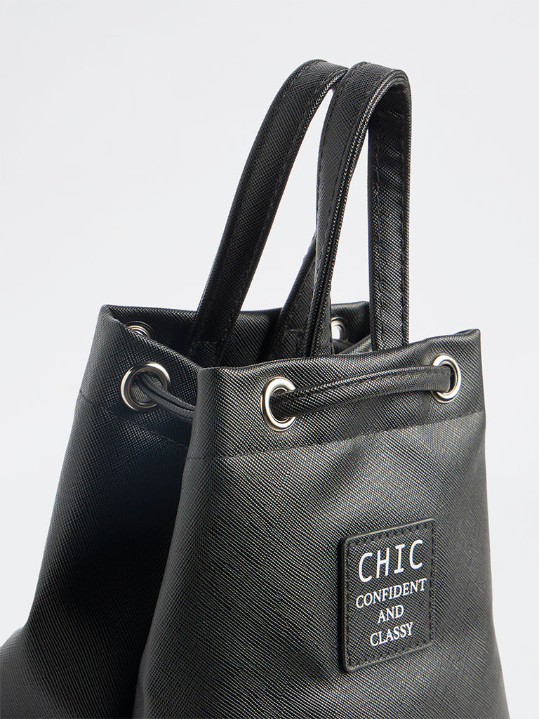 Y&F Kids Black Text-Detailed Shoulder Bag