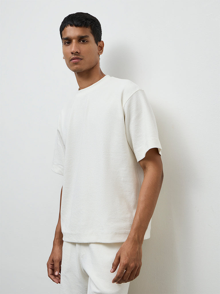 Nuoflexx Off-White Textured Relaxed-Fit Cotton-Blend T-Shirt