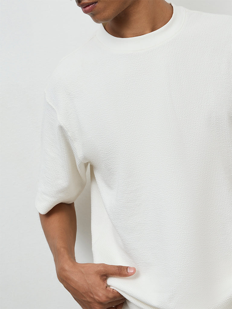 Nuoflexx Off-White Textured Relaxed-Fit Cotton-Blend T-Shirt