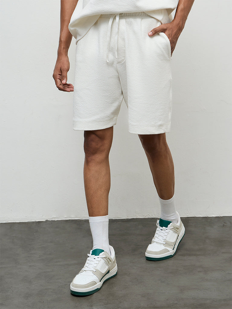 Nuoflexx Off-White Relaxed-Fit Mid-Rise Cotton-Blend Shorts