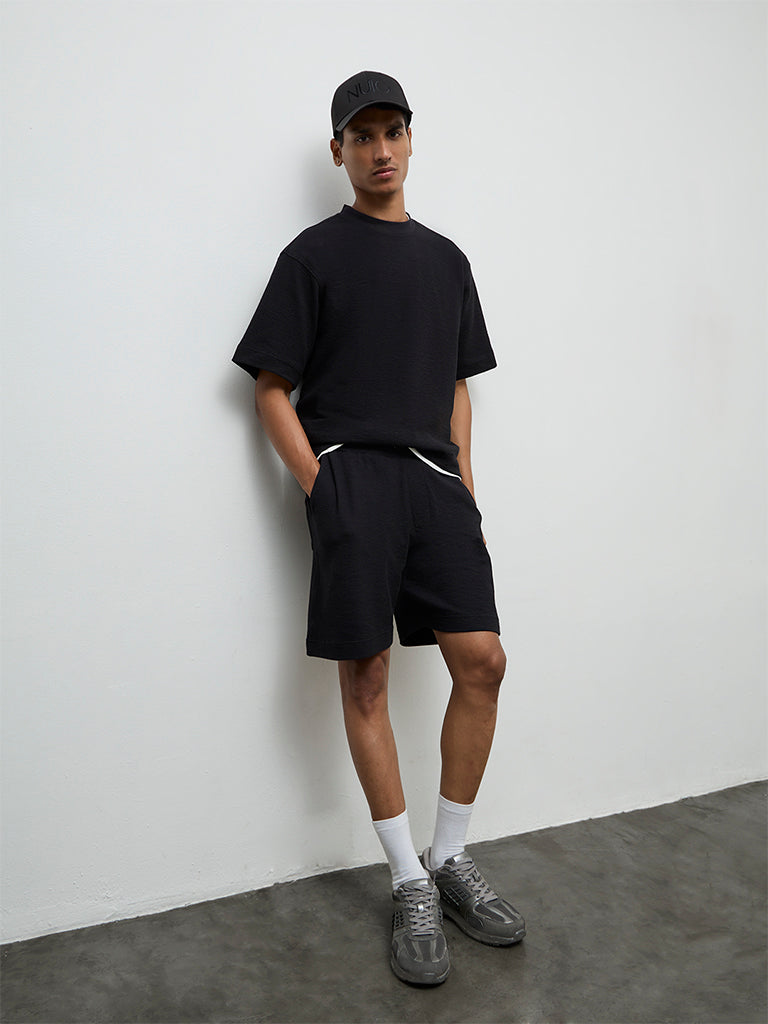 Nuoflexx Black Relaxed-Fit Mid-Rise Cotton-Blend Shorts