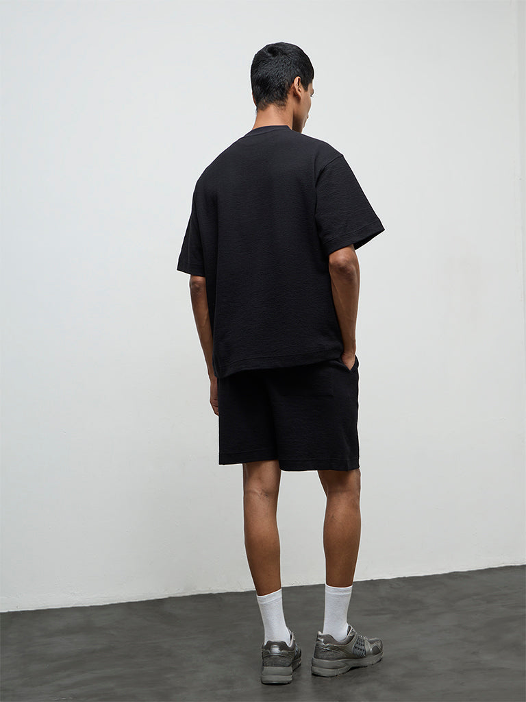 Nuoflexx Black Relaxed-Fit Mid-Rise Cotton-Blend Shorts