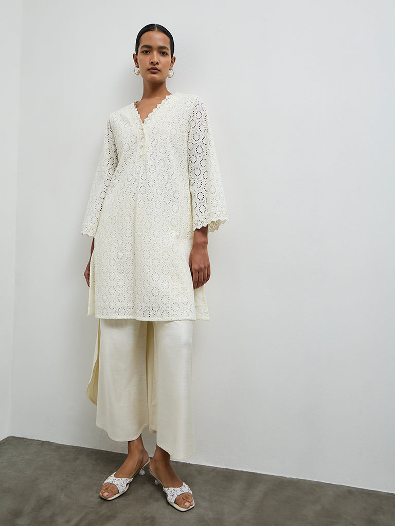 Zuba Ivory Solid Ethnic Pants