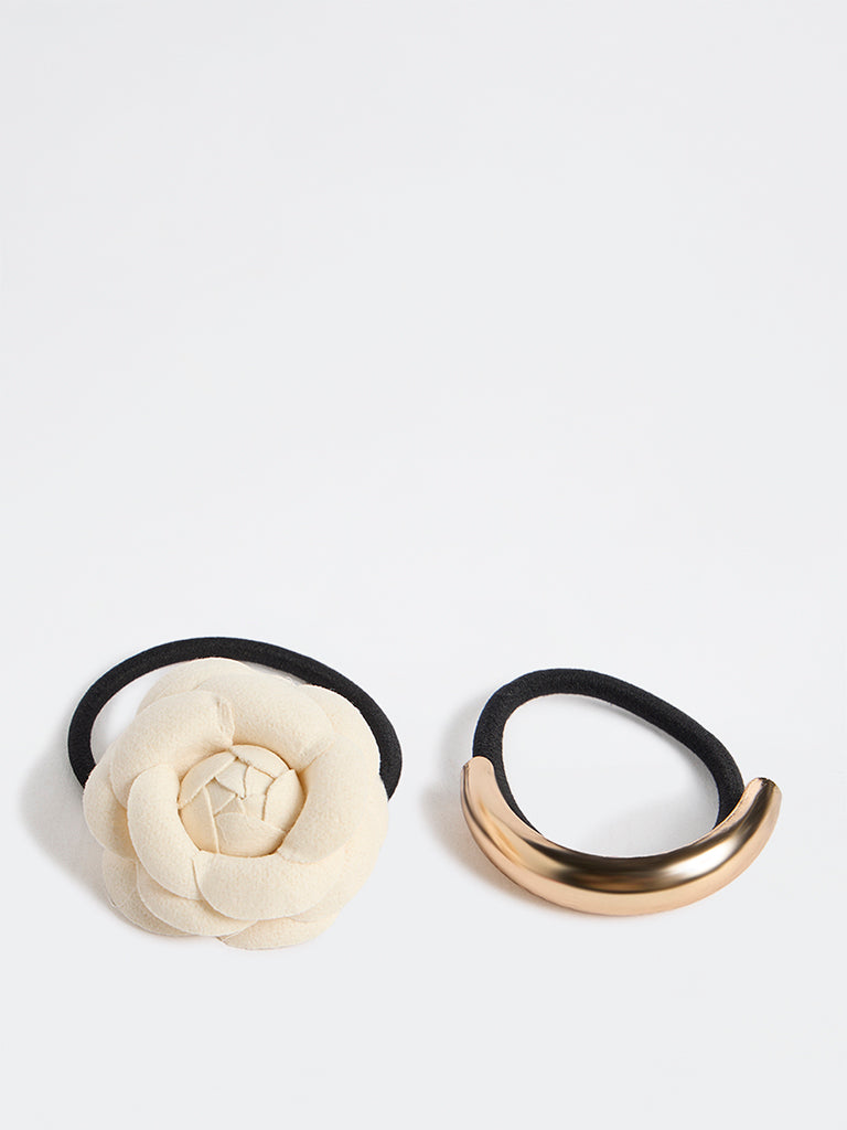 Westside Accessories Off-White Floral and Gold Metallic Scrunchie - Pack of 2