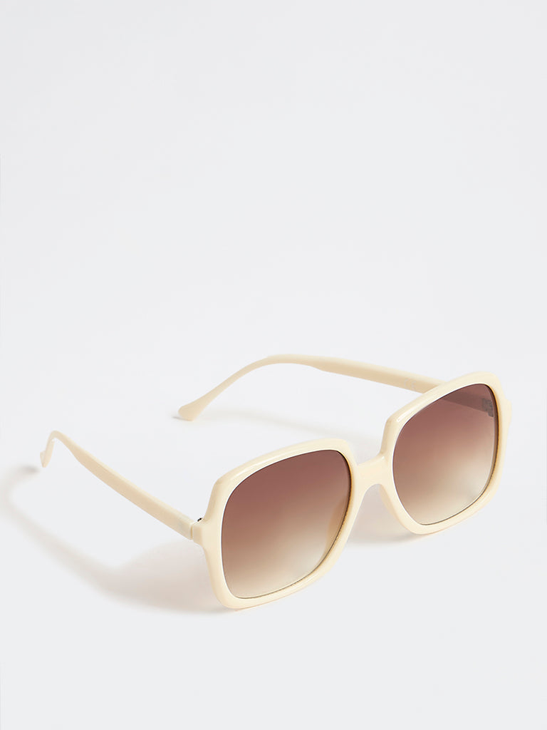 Westside Accessories White Oversized Sunglasses with Pouch