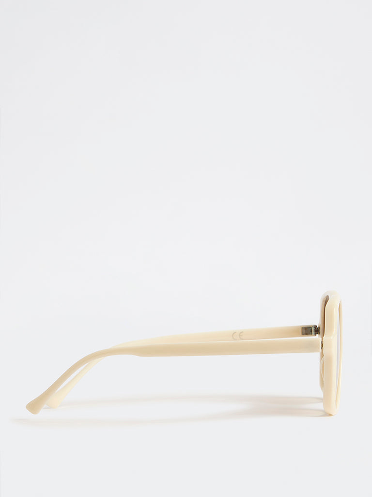 Westside Accessories White Oversized Sunglasses with Pouch