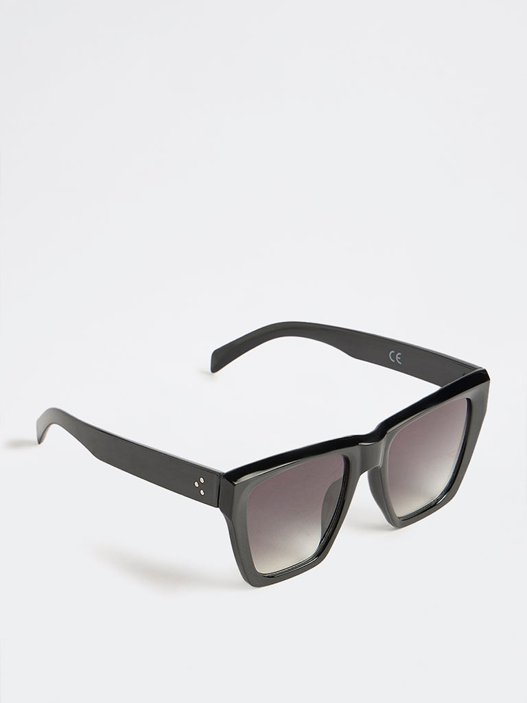 Westside Accessories Black Rectangular Sunglasses with Pouch