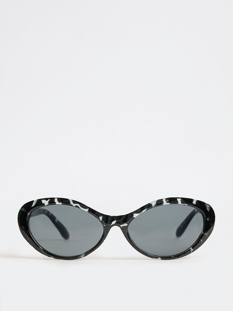 Westside Accessories Black Tortoiseshell Cat-Eye Sunglasses with Pouch