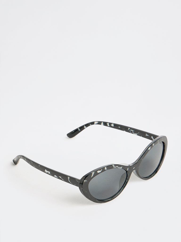 Westside Accessories Black Tortoiseshell Cat-Eye Sunglasses with Pouch
