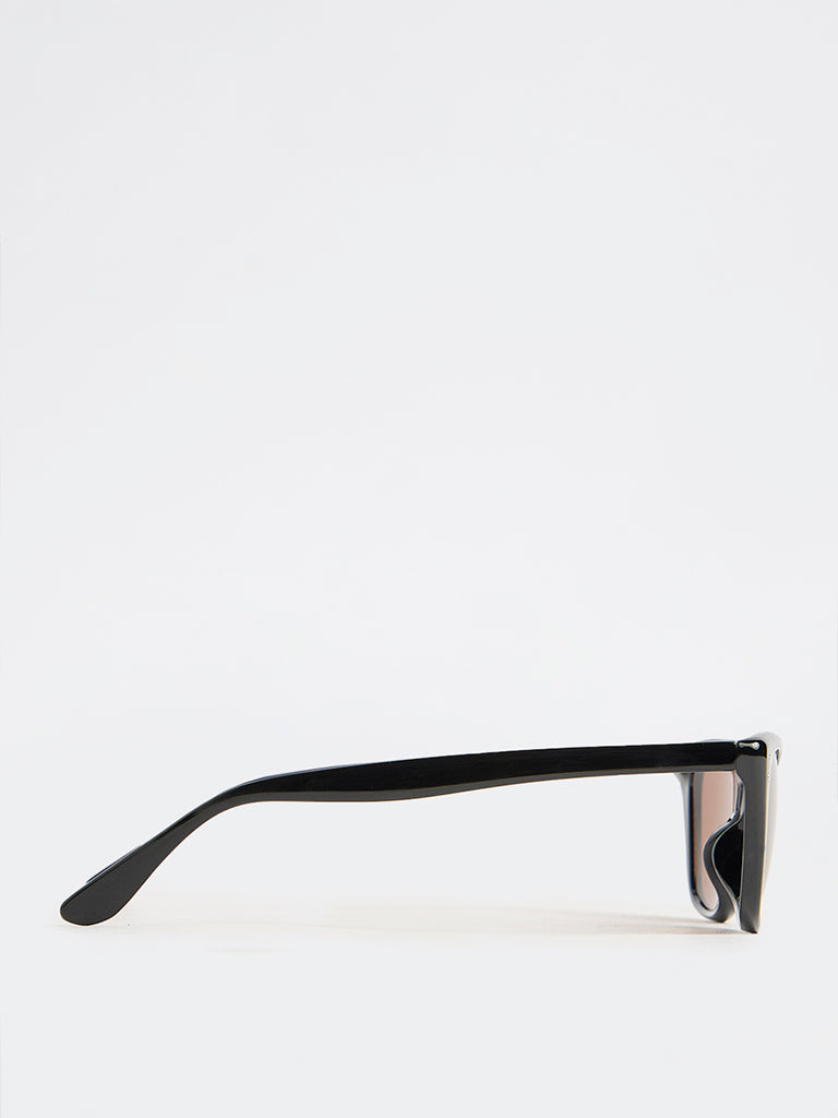 Westside Accessories Black Cat-Eye Sunglasses with Pouch