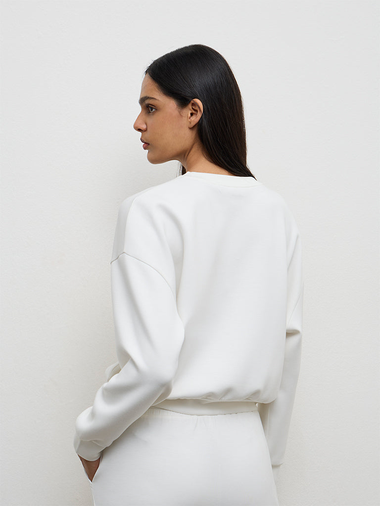Nuoflexx White Solid Cropped Sweatshirt