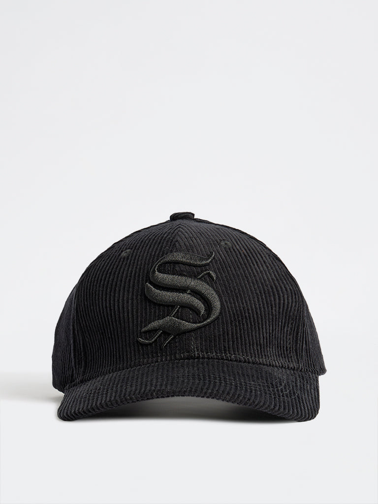Nuon Black Text Design Corduroy Baseball Cap