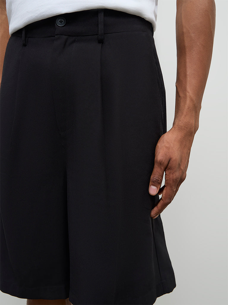 Nuon Black Pleated Relaxed-Fit Shorts