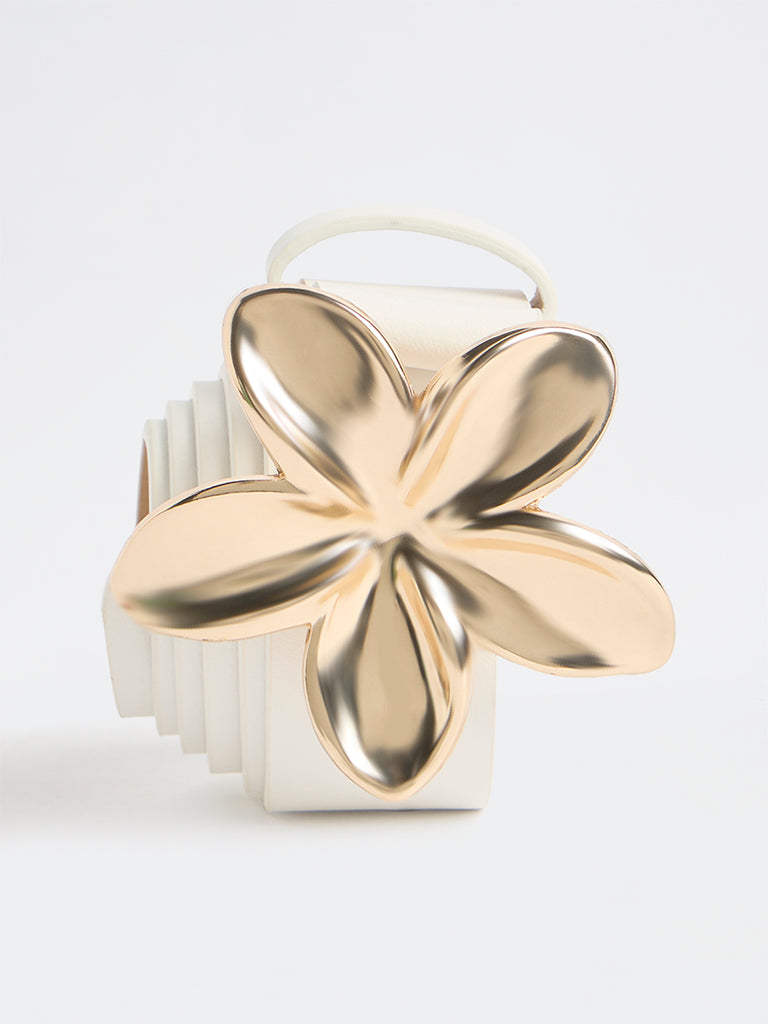Westside Accessories White Floral Buckle Belt