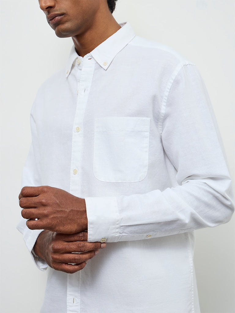 WES Casuals White Relaxed-Fit Cotton-Blend Shirt