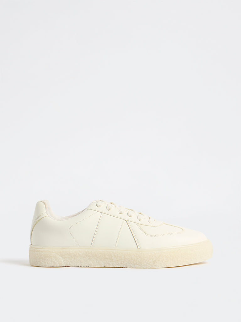 SOLEPLAY White Lace-Up Sneakers