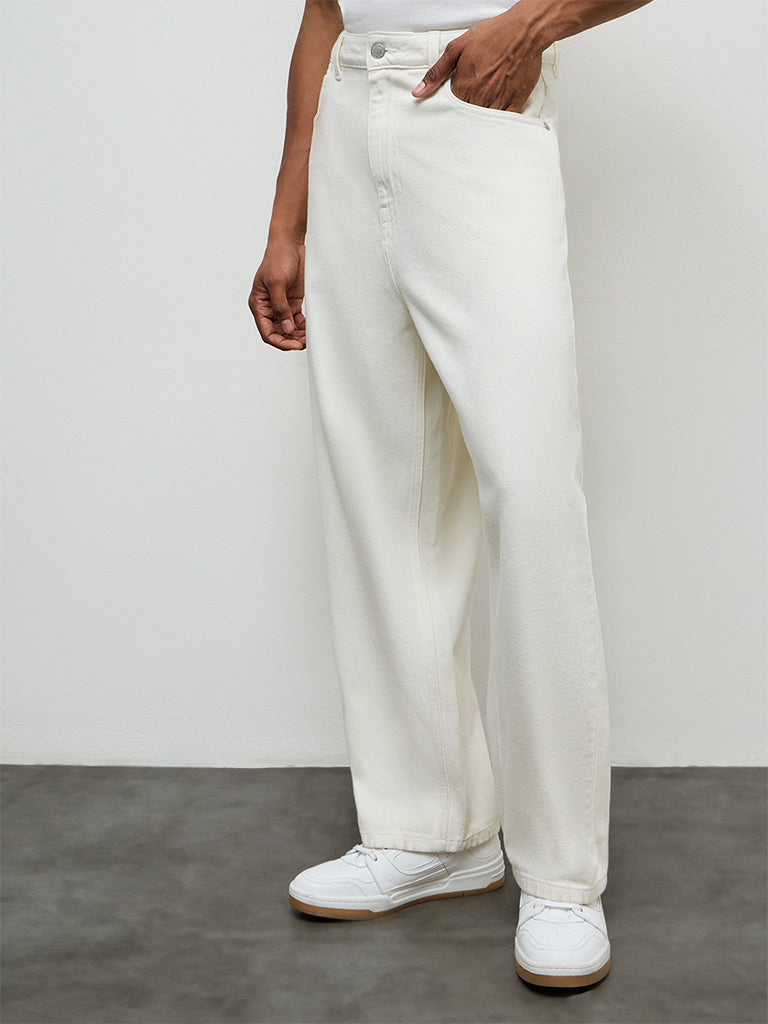 Nuon White Solid Relaxed-Fit Mid-Rise Jeans