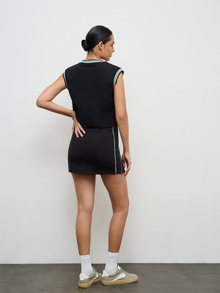 Nuoflexx Black Pipeline-Detailed High-Rise Skirt